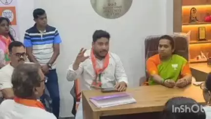 पालघर: वसई येथे भारतीय जनता पक्ष वसई पूर्व दक्षिण मंडळ पदाधिकाऱ्यांची बैठक संपन्न