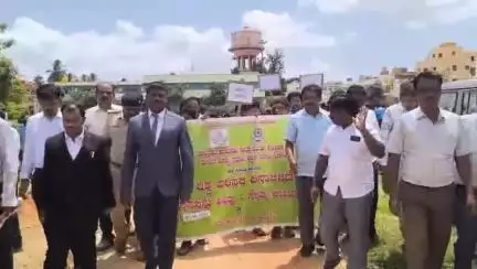 ಬಾಗೇಪಲ್ಲಿ: ಮುಂದಿನ ಪೀಳಿಗೆಗೆ ಭೂಮಿ ಉಳಿಸೋಣ,ಪಟ್ಟಣದಲ್ಲಿ ಸಿವಿಲ್ ಮತ್ತು ಜೆಎಂಎಫ್ ಸಿ ನ್ಯಾಯಾಧೀಶ ಮಂಜುನಾಥ ಚಾರಿ