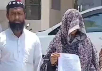 कैराना: कांधला के मोहल्ला खैल में बाइक से पटाखा छोड़ने के विरोध पर की गई मारपीट, एसपी से कार्रवाई की गुहार