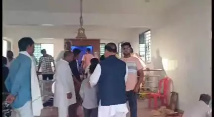 लखनादौन: ग्राम घूरवाड़ा में छोटे दादा महाराज के नाम से विख्यात दूल्हा देव की हुई पुनर्स्थापना, लखनादौन विधायक रहे मुख्य यजमान