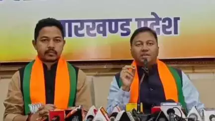 कांके: हरमू स्थित बीजेपी कार्यालय में बीजेपी प्रवक्ता ने झारखंड की स्वास्थ्य व्यवस्था पर सरकार को घेरा