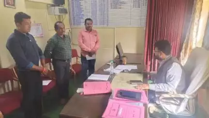 ಖಾನಾಪುರ: ಖಾನಾಪೂರ ತಾಲೂಕು ಪಂಚಾಯತಿಗೆ ಜಿಪಂ ಸಿಇಒ ರಾಹುಲ್ ಶಿಂಧೆ ಭೇಟಿ ವಿವಿಧ ಇಲಾಖೆಯ ಅಧಿಕಾರಿ ಹಾಗೂ ಸಿಬ್ಬಂದಿಗಳ ಹಾಜರಾತಿ ಪರಿಶೀಲನೆ