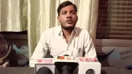 मिर्जापुर - मंडलीय जिला चिकित्सालय में चिकित्सा व्यवस्था पर मानवाधिकार जिला अध्यक्ष मीरजापुर के द्वारा उठाया गया सवाल !