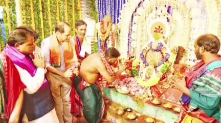 ଗୋପାଳପୁର: ଲାଞ୍ଜିପଲ୍ଲୀ ମା’ ତାରାଦେବୀ ଠାକୁରାଣୀ ଯାତ୍ରାରେ ପହଞ୍ଚି ମା ଙ୍କୁ ଅସ୍ଥାୟୀ ମଣ୍ଡପରେ ଦର୍ଶନ କଲେ ମୁଖ୍ୟମନ୍ତ୍ରୀ
