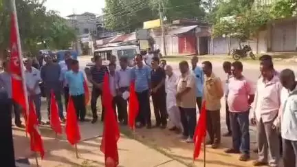 সাব্রুম: সারা ভারত কৃষক সভার ২০ তম সাব্রুম অঞ্চল সম্মেলন অনুষ্ঠিত হয় সিআইটিইউ সাব্রুম মহকুমা অফিসে
