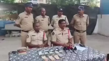 కోడుమూరు: కోడుమూరులో క్రికెట్ బెట్టింగ్ ముఠా గుట్టు రట్టు చేసిన పోలీసులు, నలుగురు అరెస్ట్, రూ 3.40 లక్షల స్వాధీనం