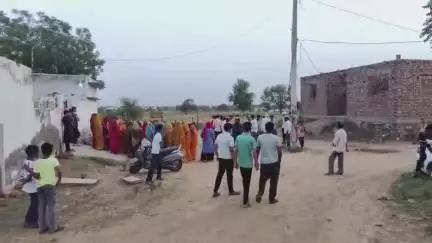 चिड़ावा: पिलानी में पहाड़ी मंदिर पर चाय की थड़ी लगाकर परिवार का भरण-पोषण करने वाले शख्स को अज्ञात वाहन ने मारी टक्कर, हुई मौत