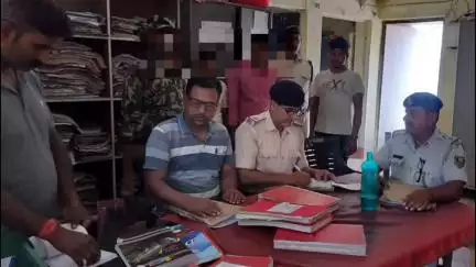 डोभी: डोभी बाजार के बायपास में कार ने युवती को रौंदा, घायल युवती को गया रेफर किया गया