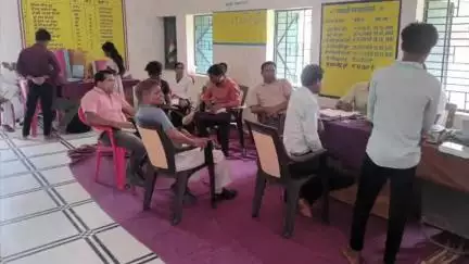 बागबाहरा: प्रधानमंत्री जनमन योजना अंतर्गत जुनवानी कला में आयोजित शिविर में ग्रामीणों को मिला योजनाओं का समग्र लाभ