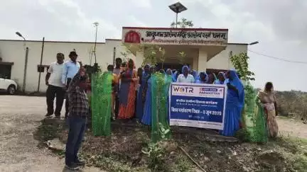 डूंगरपुर: मेवाड़ा में वॉटर शेड ऑर्गेनाइजेशन ट्रस्ट ने एचडीएफसी के ग्रामीण विकास कार्यक्रम के तहत पीएचसी में विश्व पर्यावरण दिवस मनाया