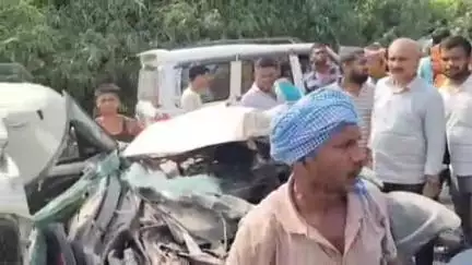 भगवानपुर: सराय टोल प्लाजा NH-22 पर स्कार्पियो ने ट्रक को मारी टक्कर, हादसे में छह लोग गंभीर घायल
