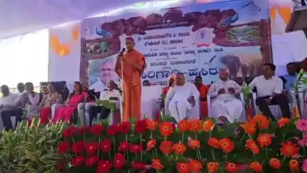 ಇಂಡಿ: ಸವಳಸಂಗ ಗ್ರಾಮದಲ್ಲಿ ಹಸಿರಿಗಾಗಿ ಉಸಿರು ಕಾರ್ಯಕ್ರಮ ಉದ್ಘಾಟಿಸಿದ ಶಾಸಕ ಯಶವಂತರಾಯ ಗೌಡ ಪಾಟೀಲ್