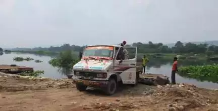 गोलमुरी-सह-जुगसलाई: खनन टास्क फ़ोर्स की टीम ने सिदगोड़ा थाना क्षेत्र में अवैध खनन मामले में 2 वाहनों को किया जब्त