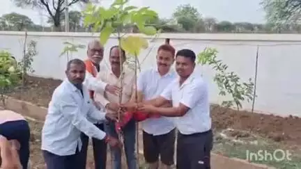 बेमेतरा: लोलेसरा में पंत श्री हजूर उग्र नाम साहेब स्मृति मेला स्थल पर सहयोग यूथ संस्था ने चलाया पौधारोपण अभियान