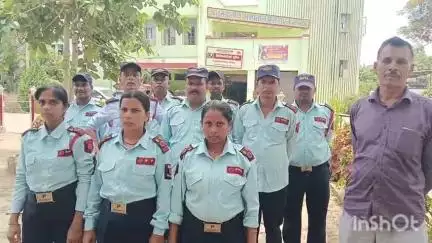 हिलसा: मासिक वेतन भुगतान को लेकर हिलसा अनुमंडलीय अस्पताल के सुरक्षाकर्मी अनिश्चितकालीन हड़ताल पर