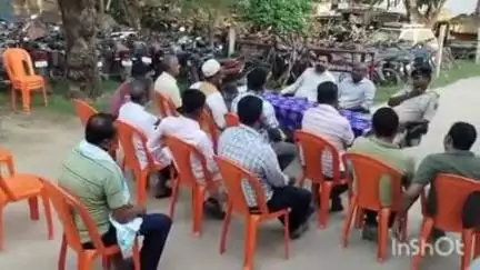 मधेपुर: मधेपुर थाना परिसर में बकरीद को लेकर शांति समिति की बैठक, अधिकारियों और गणमान्य व्यक्तियों ने लिया भाग