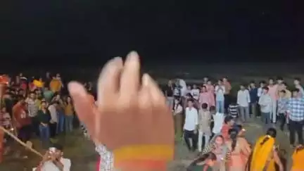 कामठी: महादेव घाट येथे गंगा आरतीचे आयोजन, शेकडो भाविक उपस्थित