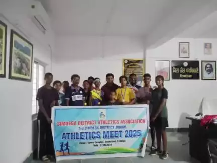 सिमडेगा: सिमडेगा में जिला जूनियर एथलेटिक्स मीट 2025 का सफल आयोजन, विजेता खिलाड़ियों को प्रवीण कुमार ने किया सम्मानित