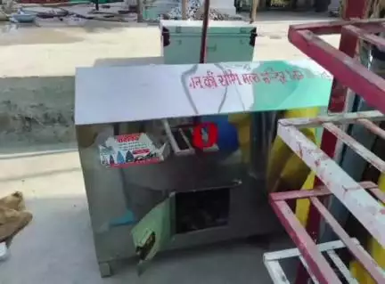 सारंगपुर: भैंसवा माता मंदिर में दान पेटी तोड़कर चोर लाखों की दानराशि ले उड़े, राजगढ़ से डॉग स्क्वायड की टीम बुलाई