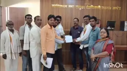 जळगाव जामोद: संजय गांधी व श्रावण बाळ योजनेचा लाभार्थ्यांना मानधन द्या वंचितचे तहसीलदार यांना निवेदन