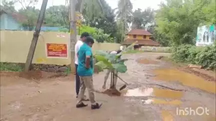 പട്ടാമ്പി: മഴയിൽ ചെളി, വെയിലിൽ പൊടി, ജനജീവിതം ദുസ്സഹമാക്കി തൃത്താല വട്ടൊളി കറുകപുത്തൂർ റോഡ് #localissue