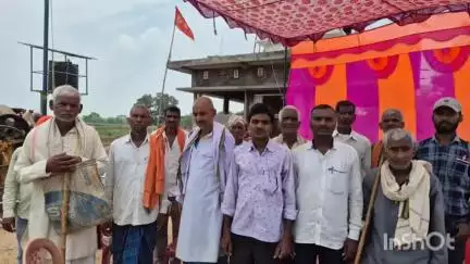 खरौंधी: खरौंधी में ग्रामीणों के सहयोग से सूर्य मंदिर निर्माण कार्य संपन्न
