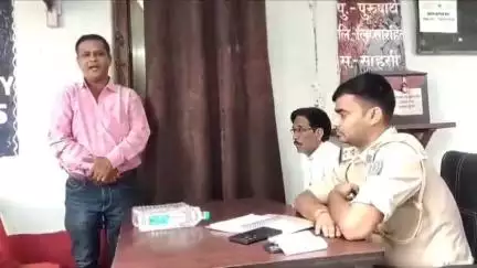 बाघमारा/कतरास: बाघमारा: जोगता थाना प्रांगण में बकरीद को लेकर शांति समिति की बैठक आयोजित