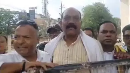 छिंदवाड़ा नगर: खालवा में महिला से दुष्कर्म और हत्या के आरोपियों को फांसी की सजा देने के लिए महिला आदिवासी कांग्रेस ने सौंपा ज्ञापन
