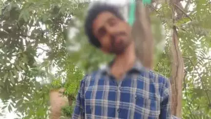 పలమనేరు: సాకేఊరు గ్రామానికి చెందిన శేఖర్ అనే వ్యక్తి విశాఖపట్నం నందు ఉరివేసుకున్న స్థితిలో మృతి