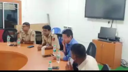পিংলা: পিংলা ব্লক অফিসে ঈদ উদযাপন কমিটি গুলিকে নিয়ে বৈঠক পিংলা ব্লক প্রশাষনের