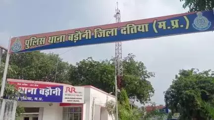 बडोनी: ग्राम ऐरई में लोहे का बका लेकर घूम रहा युवक पुलिस के हत्थे चढ़ा, बड़ोनी पुलिस ने मामला दर्ज किया