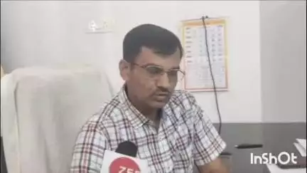 पाटन: तहसील कार्यालय में तहसीलदार दिलीप हनुमत ने कर्मचारियों को सीएम हेल्पलाइन के प्रकरण समय पर हल करने के निर्देश दिए