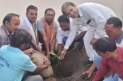 देवरी: नगर परिषद देवरी में विश्व पर्यावरण दिवस पर हुआ पौधारोपण