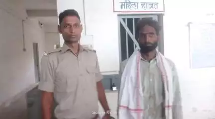 बेलदौर: थाना पुलिस ने अलग-अलग मामलों में दो लोगों को किया गिरफ्तार, न्यायिक हिरासत में भेजा