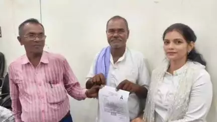 सिमरी बख्तियारपुर: सलखुआ प्रखंड में ग्राम कचहरी के न्यायमित्र पद पर चयनित अभ्यर्थियों को नियोजन पत्र दिया गया