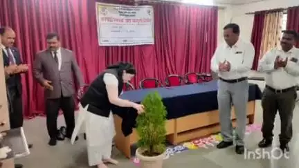 वाशिम: पर्यावरण दिनानिमित्त जिल्हा सत्र न्यायालय येथे कायदेविषयक जनजागृती कार्यक्रम उत्साहात संपन्न