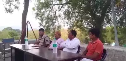 चुरहट: आगामी बकरीद त्यौहार को लेकर चुरहट थाने में शांति समिति की बैठक आयोजित