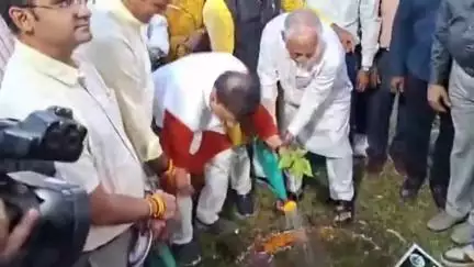 बैरसिया: भोपाल: वन विहार रोड स्थित जीवन वाटिका में 'भोजताल' संरक्षण कार्यक्रम में सांसद आलोक शर्मा शामिल हुए