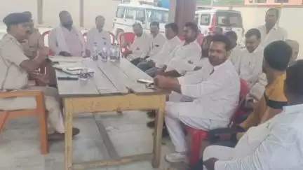 बेलागंज: बकरीद को लेकर चाकन्द थाना परिसर में शांति समिति की बैठक आयोजित