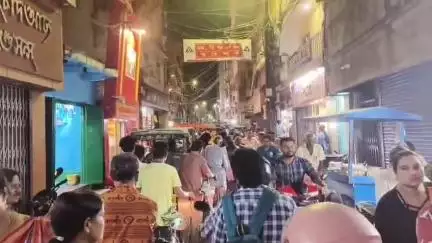 বহরমপুর: যানজটে জেরবার বহরমপুরবাসী,দিন হোক অথবা রাত্রি গন্তব্যে পৌঁছতে নাজেহাল সাধারণ #jansamasya