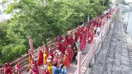राजसमंद: विधायक दीप्ति माहेश्वरी ने जल संरक्षण की शपथ दिलाई, राजसमंद झील पर की पूजा-अर्चना