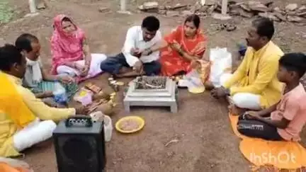 बकावंड: सालेमेटा 2 में गायत्री महायज्ञ के दौरान ग्रामीणों ने किया 200 फलदार व छायादार वृक्षारोपण