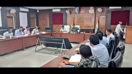 गौरीगंज: गौरीगंज कलेक्ट्रेट सभागार में जिलाधिकारी ने कहा, पेयजल परियोजना में लापरवाही बर्दाश्त नहीं होगी