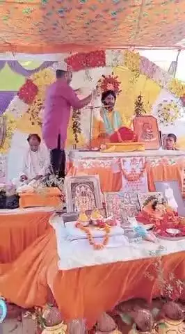 ग्राम उझईया में चल रही श्रीमद भागवत कथा में रहने का शोभाग्य मिला, सभी ग्राम वासियों एवं सनातन प्रेमियों का हार्दिक आभार