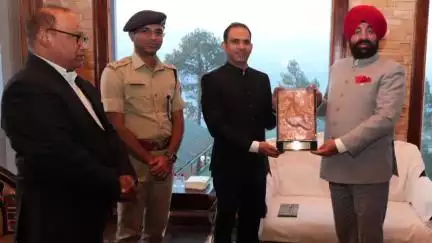 बागेश्वर: राज्यपाल लेफ्टिनेंट जनरल गुरमीत सिंह ने कौसानी का दौरा किया, जिले में चल रही योजनाओं की समीक्षा की