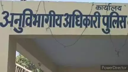 गोहद: अमायन तिराहा मौ सेवड़ा रोड पर कार की टक्कर से युवक घायल, मामला दर्ज