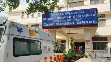 बागेश्वर: बागेश्वर तहसील निवासी एक व्यक्ति को कीड़े ने काटा, जिला अस्पताल में किया गया भर्ती