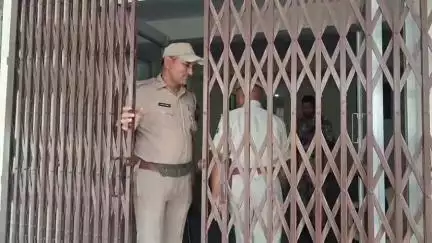 चूरू: कोतवाली थाना में हथियारबंद क्यूआरटी का पहरा, लारेंस गैंग के आदित्य जैन को लेकर बढ़ाई गई सुरक्षा
