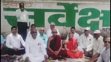 नगर: दखल न घेतल्यास आरएसएसच्या कार्यालयाला घेराव घालणार