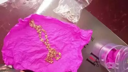 মন্তেশ্বর: বাঘাসনের ভিলেজ পুলিশের তাৎপরতাই হারানো ব্যাগ ফিরে পেলেন দম্পতি